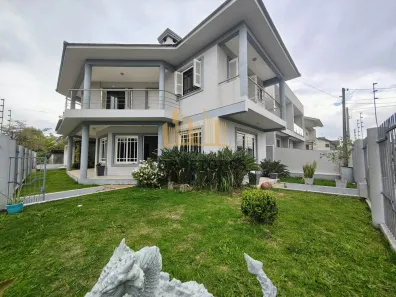 Sobrado com 3 Quartos à venda, 300m² no Marechal Rondon, Canoas