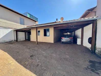 Casa com 3 Quartos à venda, 200m² no Jardim Canadá, Nova Lima