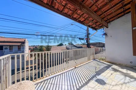 Casa com 3 Quartos à venda, 181m² no Jardim Lívia, Leme