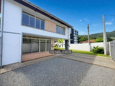 Imóvel Comercial com 6 Quartos para alugar, 450m² no Vorstadt, Blumenau
