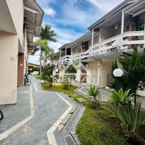 Casa com 2 Quartos à venda, 68m² no Balneário Copacabana, Caraguatatuba