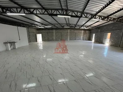 Galpão/Depósito/Armazém para alugar, 340m² no Água Espraiada (Caucaia do Alto), Cotia