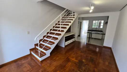 Sobrado com 2 Quartos à venda, 85m² no Jardim Guerreiro, Cotia