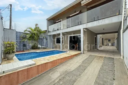 Casa com 5 Quartos à venda, 250m² no Parque Balneario Oasis, Peruíbe