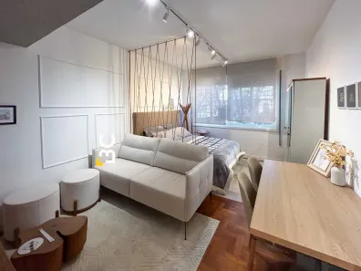 Kitnet com 1 Quarto à venda, 41m² no Santa Cecília, Porto Alegre
