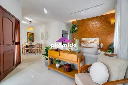 Sobrado com 7 Quartos à venda, 358m² no Parque Brasil, Jacareí