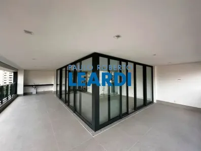 Apartamento com 3 Quartos à venda, 230m² no Pinheiros, São Paulo