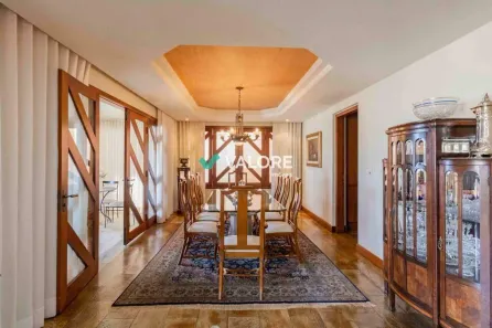 Casa com 5 Quartos à venda, 682m² no Mangabeiras, Belo Horizonte