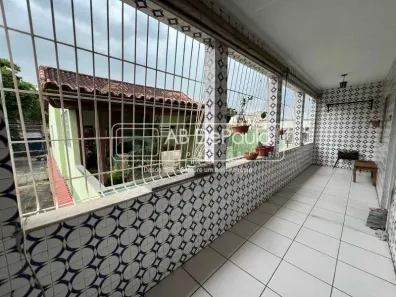 Casa com 2 Quartos à venda, 110m² no Jardim Sulacap, Rio de Janeiro
