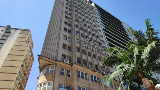 Sala Comercial à venda, 130m² no Centro Histórico, Porto Alegre