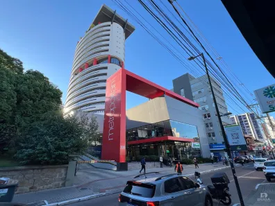 Imóvel Comercial à venda, 28m² no Centro, Criciúma
