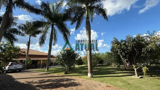 Fazenda/Sítio com 2 Quartos à venda, 223m² no São Lourenço, Londrina