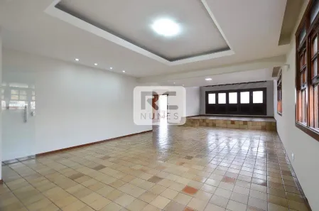 Imóvel Comercial com 7 Quartos à venda, 600m² no Santa Tereza, Belo Horizonte