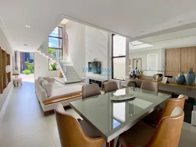Casa de Condomínio com 4 Quartos para alugar, 360m² no Buraquinho, Lauro de Freitas