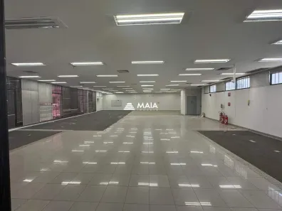 Sala Comercial para alugar, 560m² no Mercês, Uberaba