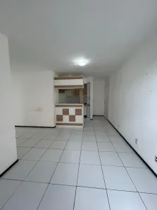 Apartamento com 3 Quartos para alugar, 76m² no Calhau, São Luís