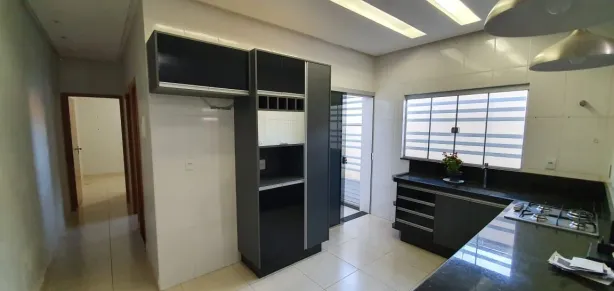 Casa com 3 Quartos para alugar, 170m² no Ilda, Aparecida de Goiânia