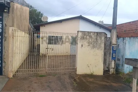 Casa com 2 Quartos para alugar, 120m² no Jardim Santa Maria, Lins
