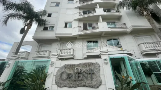 Apartamento com 3 Quartos para alugar, 91m² no Centro, Gravataí