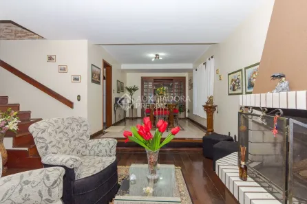 Casa com 4 Quartos à venda, 258m² no Espírito Santo, Porto Alegre