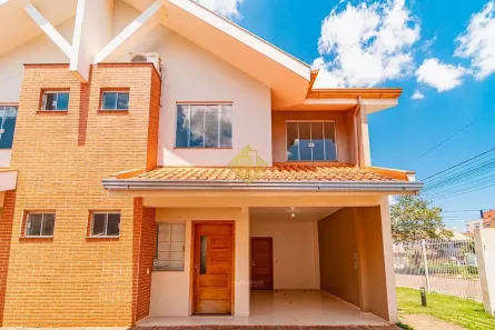 Sobrado com 3 Quartos à venda, 111m² no Jardim Gisela, Toledo