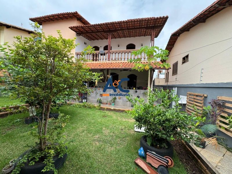 Casa com 4 quartos — Castelo, Belo Horizonte