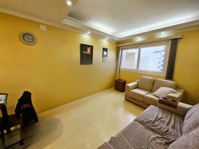 Apartamento com 2 Quartos à venda, 60m² no Vila Ipiranga, Porto Alegre