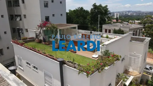 Casa de Condomínio com 3 Quartos à venda, 241m² no Sumarezinho, São Paulo