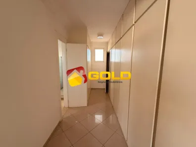 Casa com 4 Quartos para alugar, 800m² no Morada da Colina, Uberlândia