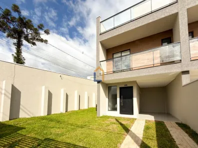 Sobrado com 3 Quartos à venda, 111m² no Pinheirinho, Curitiba
