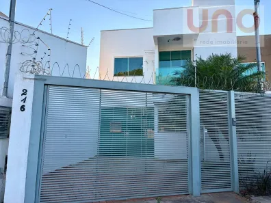 Sobrado com 3 Quartos à venda, 93m² no Vila Taquarussu, Campo Grande