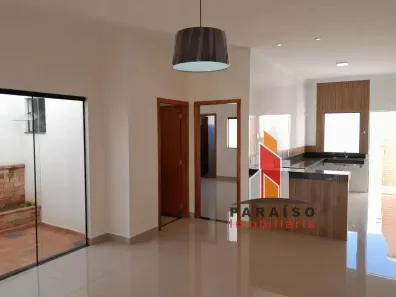 Casa com 3 Quartos à venda, 140m² no Dona Zulmira, Uberlândia