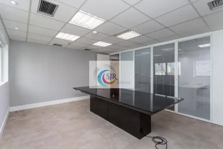 Sala Comercial para alugar, 219m² no Vila Nova Conceição, São Paulo