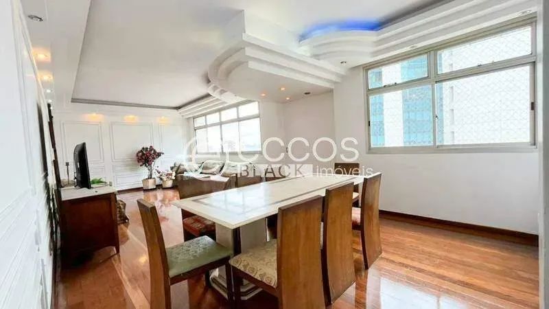 Apartamento com 4 quartos — Funcionários, Belo Horizonte