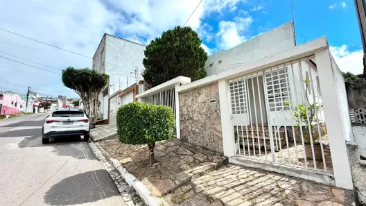Casa com 2 Quartos à venda, 240m² no Santo Antônio, Garanhuns