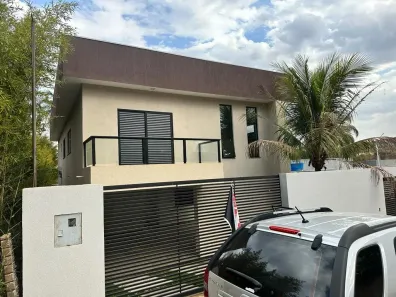Casa de Condomínio com 4 Quartos à venda, 250m² no , Brasília
