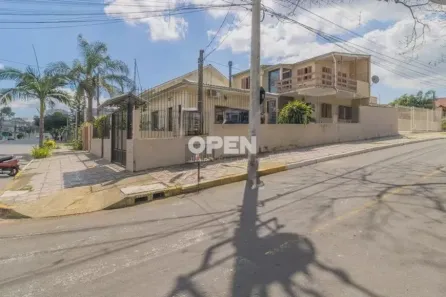 Sobrado com 4 Quartos à venda, 228m² no São José, Canoas