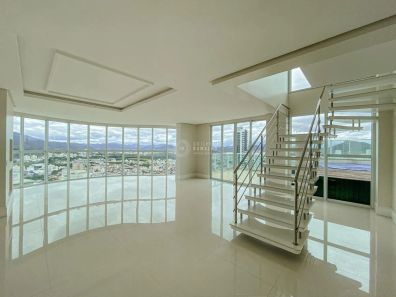 Cobertura com 3 Quartos à venda, 246m² no Centro, Balneário Camboriú