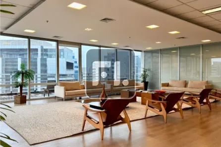 Sala Comercial para alugar, 800m² no Vila Olímpia, São Paulo