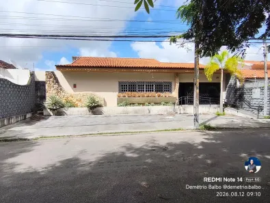 Casa com 4 Quartos para alugar, 334m² no Poço, Recife