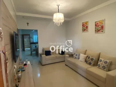 Casa com 3 Quartos à venda, 180m² no Residencial Vale do Sol, Anápolis