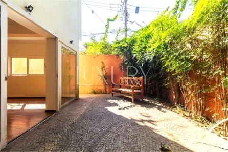 Casa com 4 Quartos para venda ou aluguel, 268m² no Jardim Paulistano, São Paulo