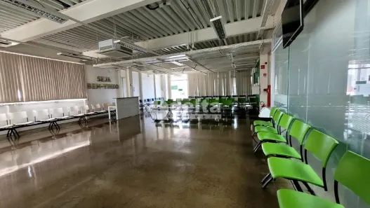Ponto Comercial para alugar, 2000m² no Granja Marileusa, Uberlândia