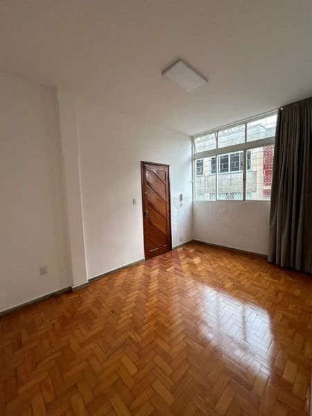 Apartamento com 3 quartos — Nova Suíssa, Belo Horizonte