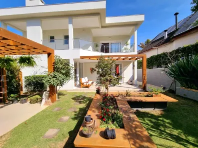 Casa de Condomínio com 4 Quartos para alugar, 483m² no Residencial Morada dos Lagos, Barueri