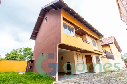 Casa com 3 Quartos para alugar, 166m² no Guaíra, Curitiba