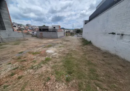 Lote/Terreno à venda, 200m² no Vale Santo Antônio, Pouso Alegre