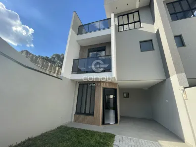 Sobrado com 3 Quartos à venda, 134m² no Uberaba, Curitiba