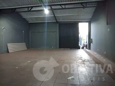 Galpão/Depósito/Armazém para alugar, 343m² no Martins, Uberlândia