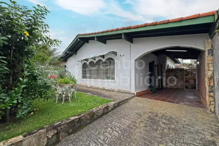 Casa com 3 Quartos à venda, 216m² no Parque Turistico, Peruíbe